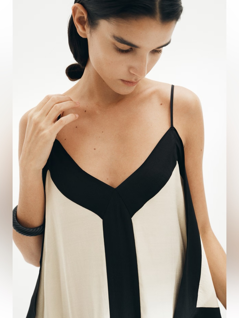 New H&M Flowing V-Neck Spaghetti Strap Maxi Dress - Picture 9 of 12